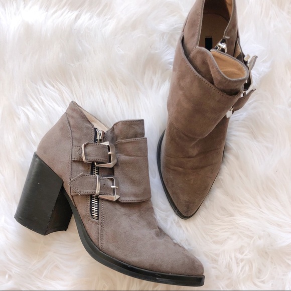 Pointy Buckle Zipper Bootie - Picture 2 of 3